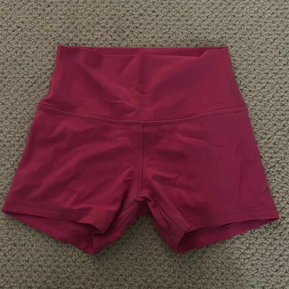 Lululemonn sonic pink align shorts
